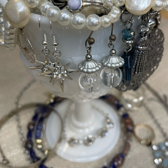 The “Blue Moon” Themed Mystery Jewelry Jar - Picture 2 of 5